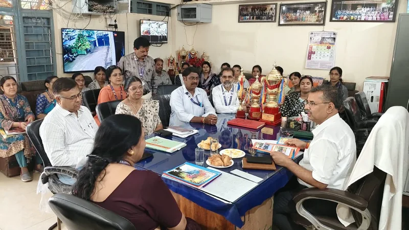 जन विश्वास अभियान के तहत उप सचिव गोपाल वर्मा ने पीएम श्री महारानी लक्ष्मीबाई कन्या विद्यालय का किया निरीक्षण